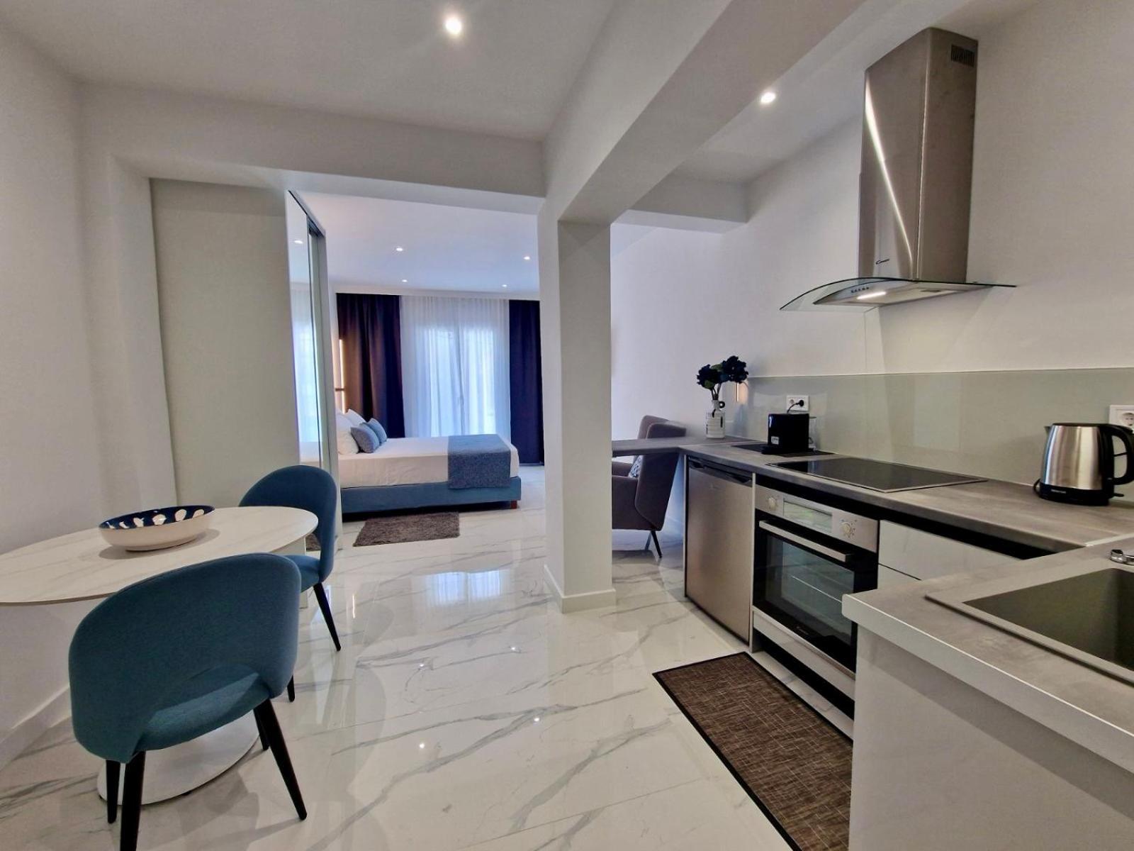 Kassiopi Piazza Suites Dış mekan fotoğraf
